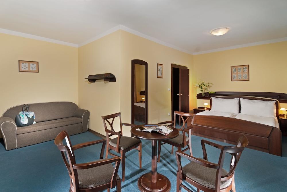 Hotel Zatisi Špindlerŭv Mlýn المظهر الخارجي الصورة