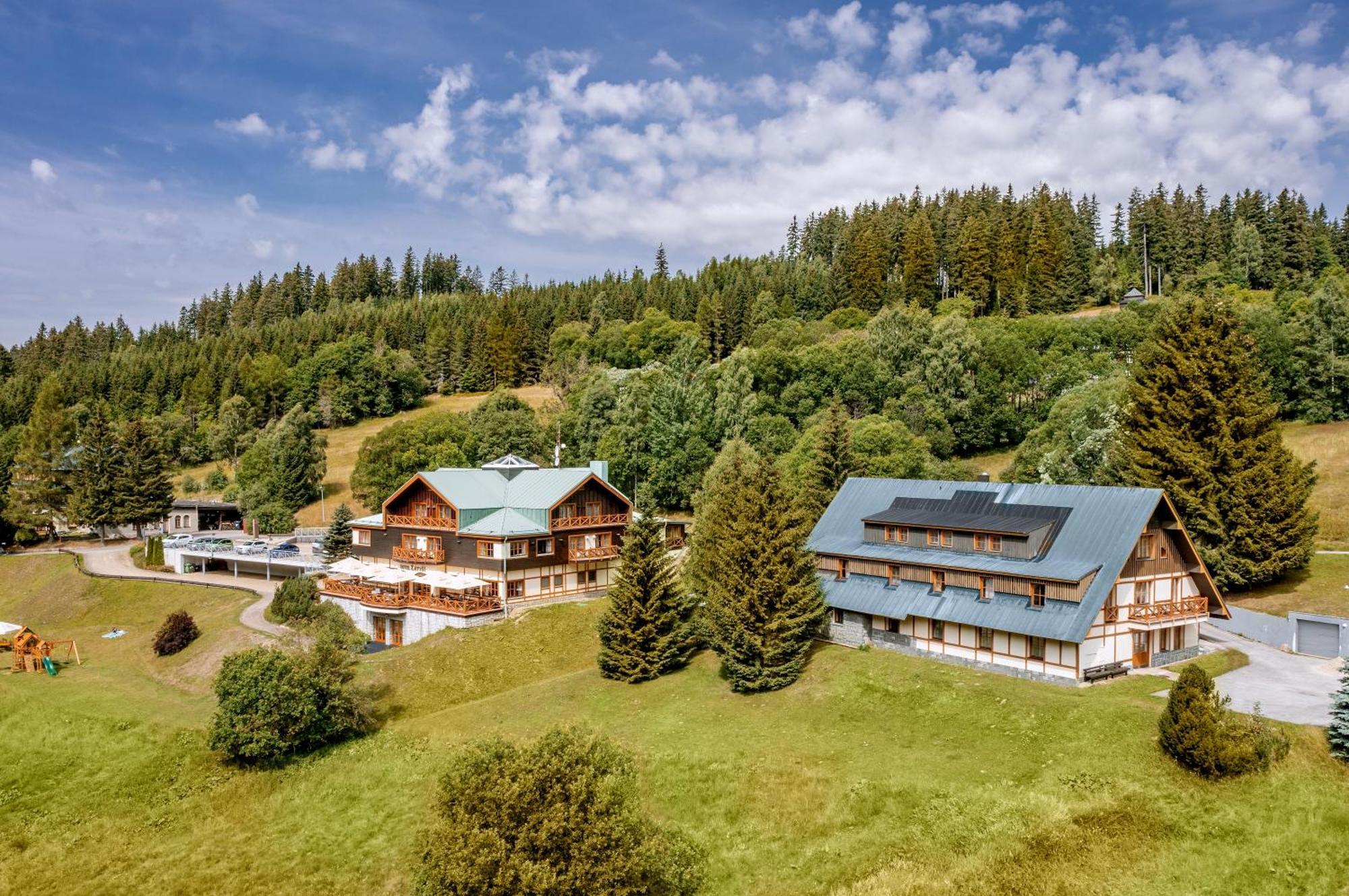 Hotel Zatisi Špindlerŭv Mlýn المظهر الخارجي الصورة